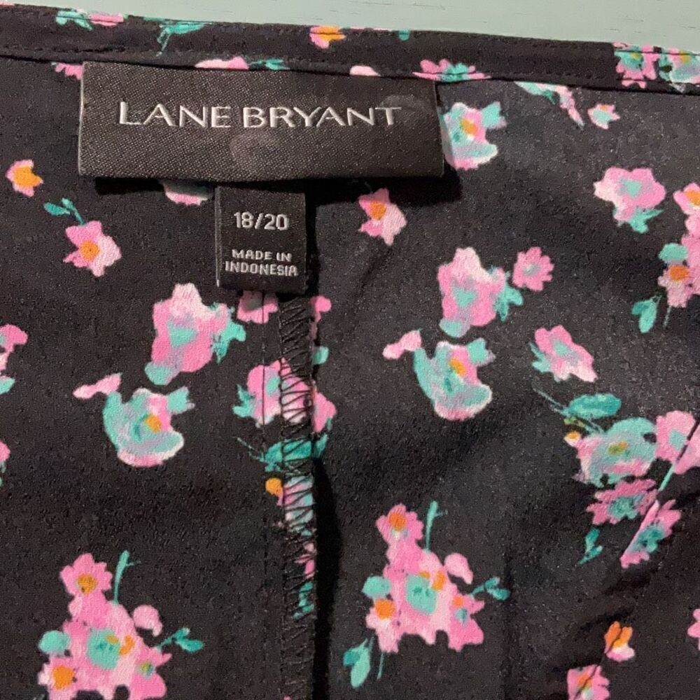 Lane Bryant Blouse Black Floral Tiered Long Sleeve V Neck Size 18/20 - Picture 5 of 5